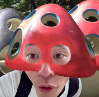 公園,遊具,タコの山,男性,顔アップ